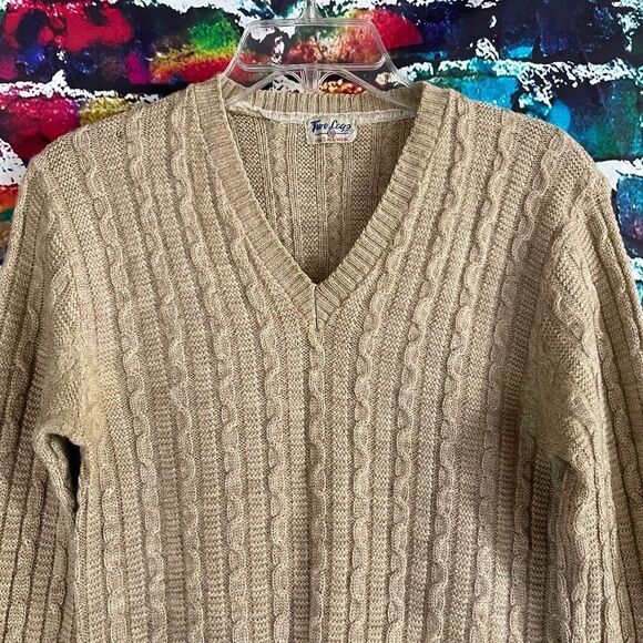 Vintage Two Legs 100% Wool Cable Knit Sweater V-neck Size 38 Small/Medium - Picture 5 of 7